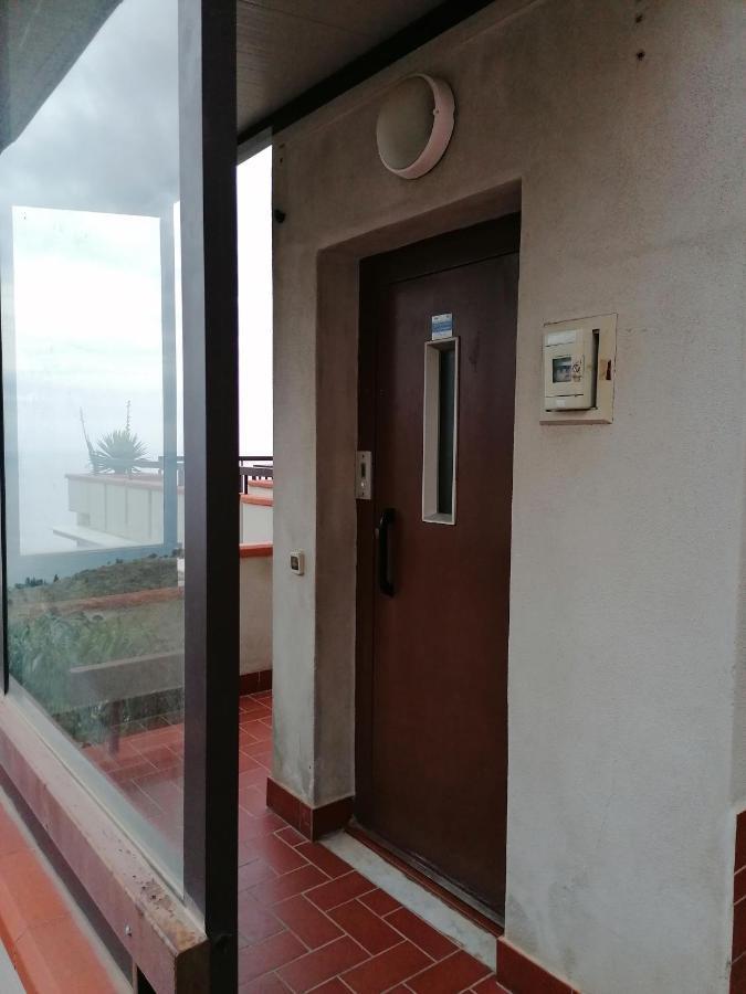 Al Bajah Loft Monovano Con Requisiti Hotel Taormina Zewnętrze zdjęcie