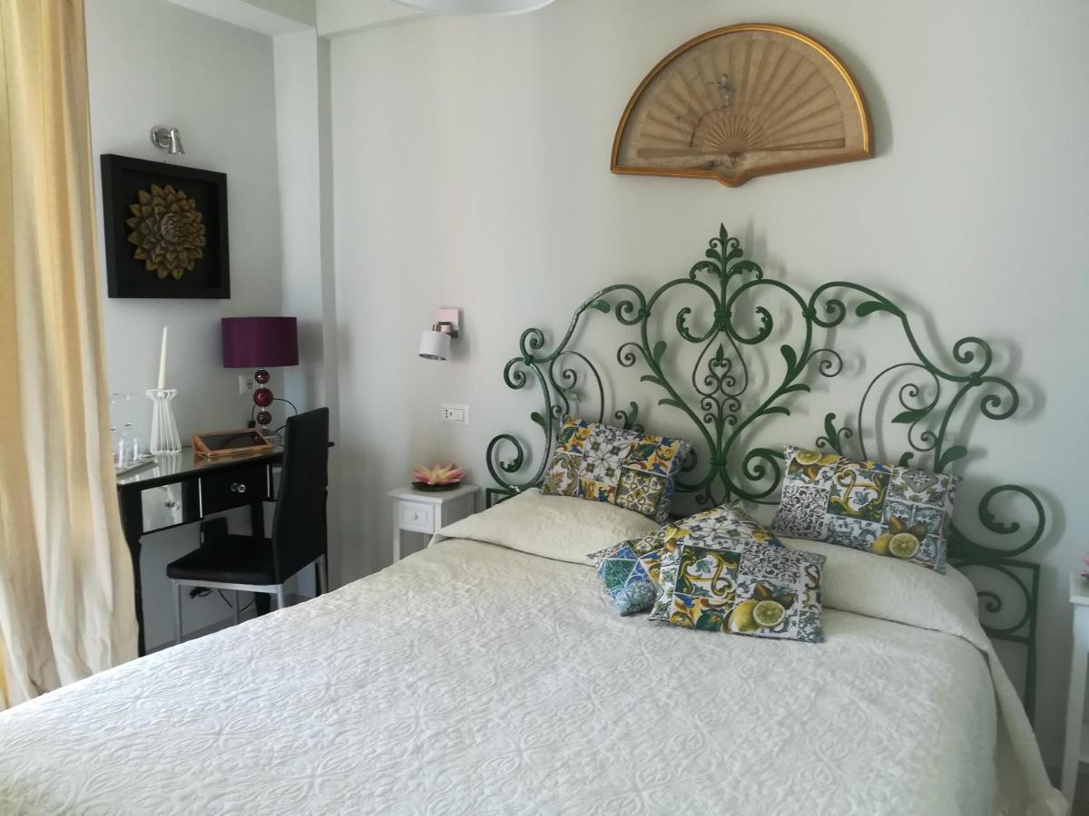 Al Bajah Loft Monovano Con Requisiti Hotel Taormina Zewnętrze zdjęcie