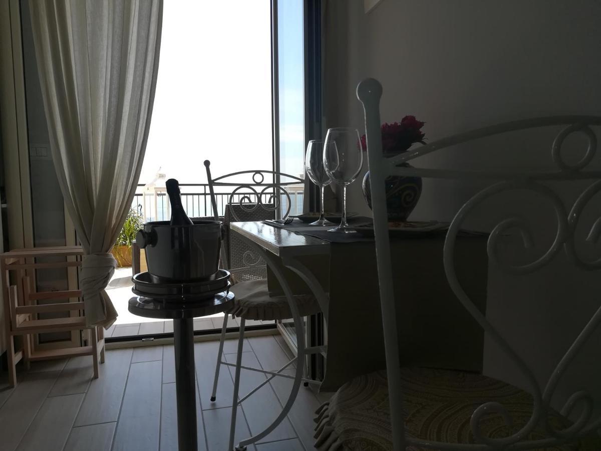Al Bajah Loft Monovano Con Requisiti Hotel Taormina Zewnętrze zdjęcie