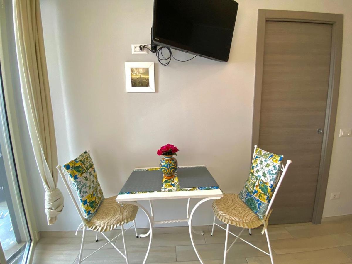 Al Bajah Loft Monovano Con Requisiti Hotel Taormina Zewnętrze zdjęcie