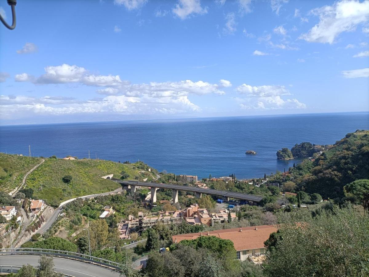 Al Bajah Loft Monovano Con Requisiti Hotel Taormina Zewnętrze zdjęcie